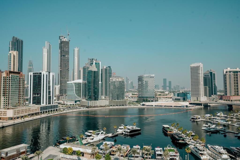 New 2br In Business Bay With Canal Views Gym & Pool Apartment