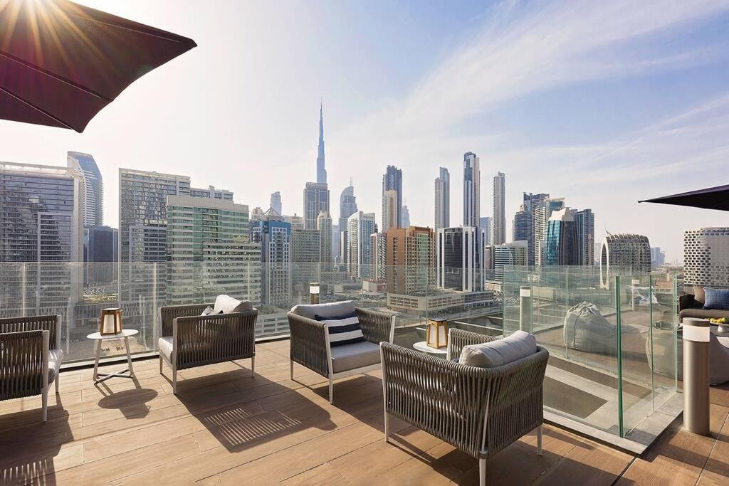 New 2br In Business Bay With Canal Views Gym & Pool Apartment Dubai